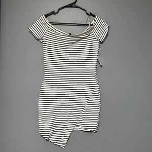 never worn striped dress from windsor clothing! off the shoulder and low split.